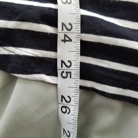 Basic H&M Women's Stripe Top - Picture 10 of 11